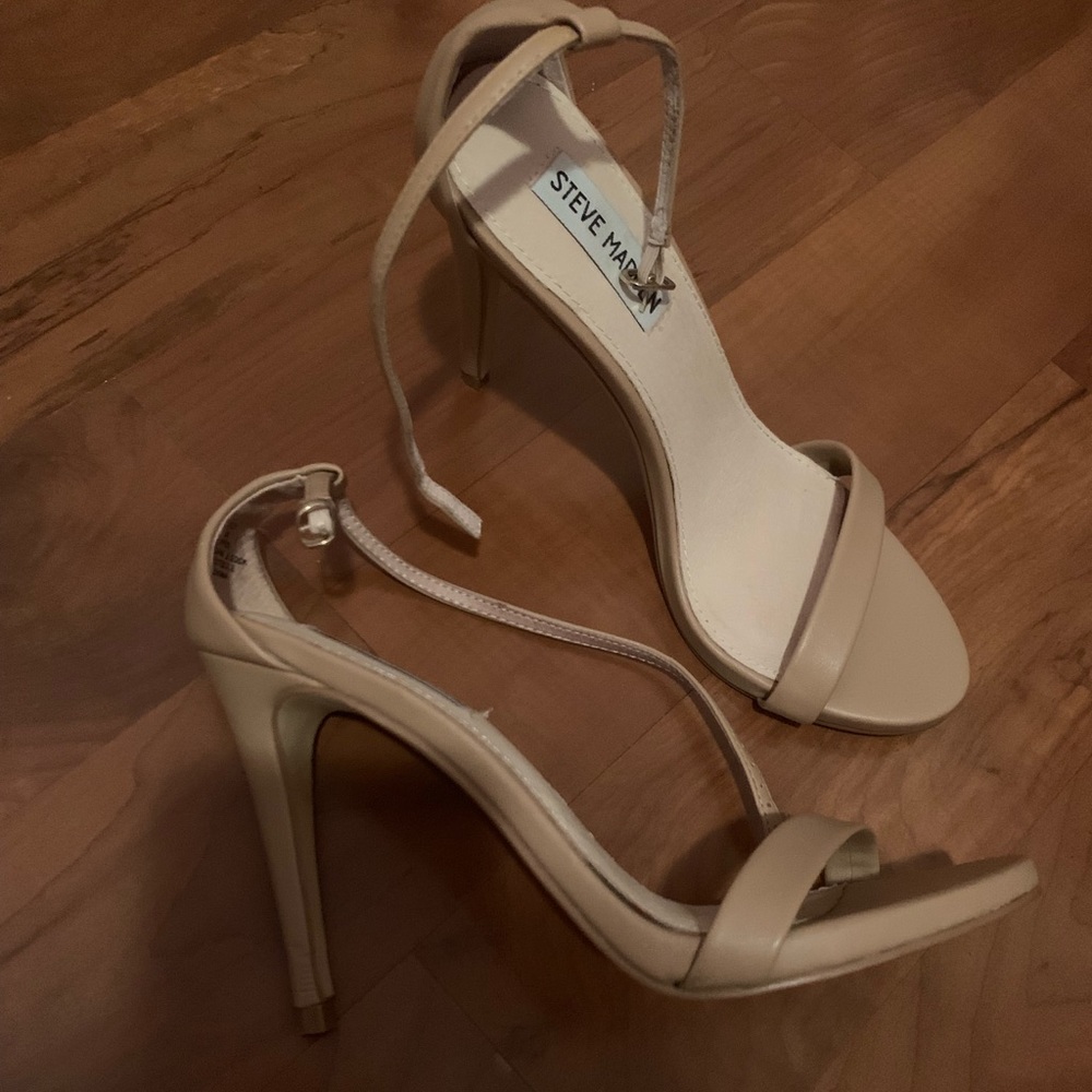 Steve Madden Stacy Nude Heel! LIKE NEW